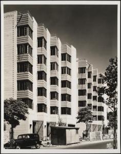Wurts Bros. (New York, N.Y.), 2121 Grand Concourse. Apartment building, 1936. Museum of the City of New York. X2010.7.2.6824