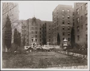 unknown photographer, [Thomas Garden Apartments], ca. 1927. Museum of the City of New York. X2010.11.6883